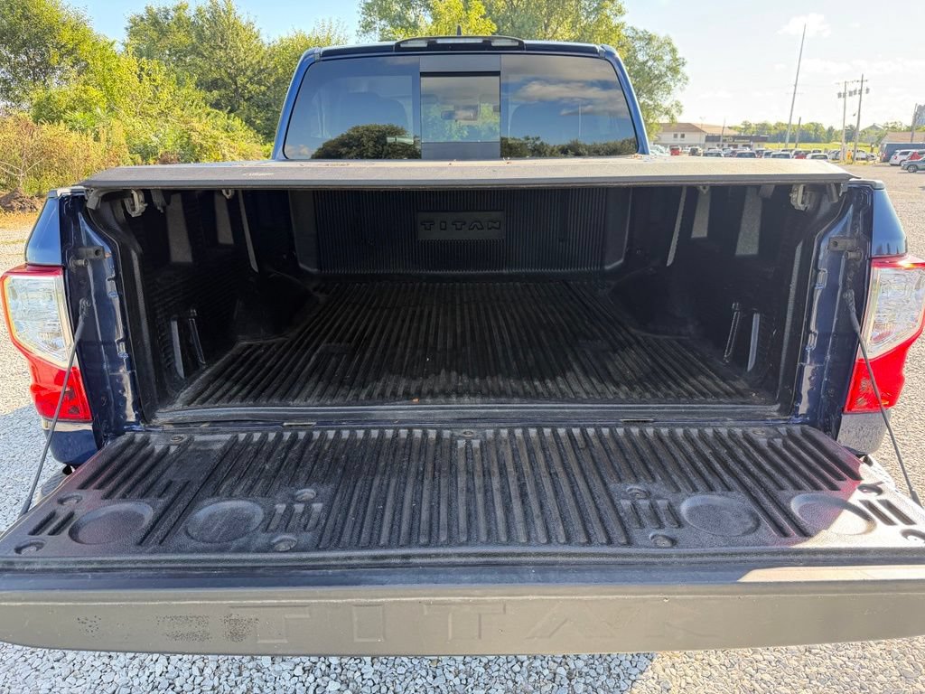 Used 2022 Nissan Titan SV w/ Accessory Utility Package AWD/4WD image 28