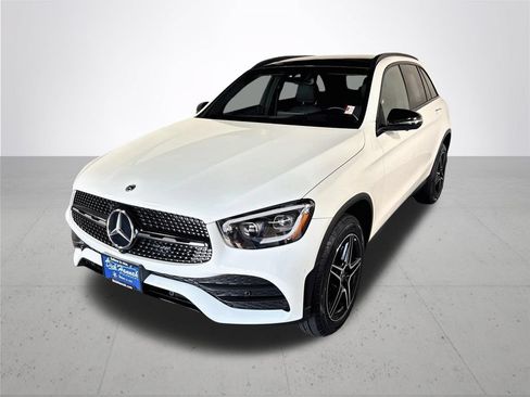 Used 2022 Mercedes-Benz GLC 300 4MATIC image 2