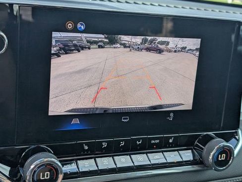 Used 2026 Chevrolet Colorado LT RWD image 14