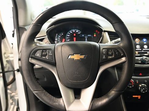 Used 2022 Chevrolet Trax LT w/ Sport Edition image 20