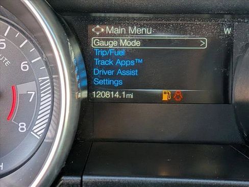 Used 2018 Ford Mustang Coupe image 11