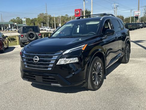 New 2026 Nissan Rogue Platinum w/ Platinum Premium Package image 3