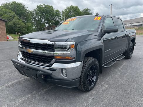 Used 2018 Chevrolet Silverado 1500 LT w/ All Star Edition AWD/4WD image 28