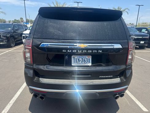 Used 2024 Chevrolet Suburban Premier AWD/4WD image 13
