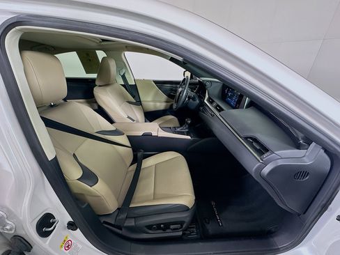 Used 2019 Lexus ES 350 image 31