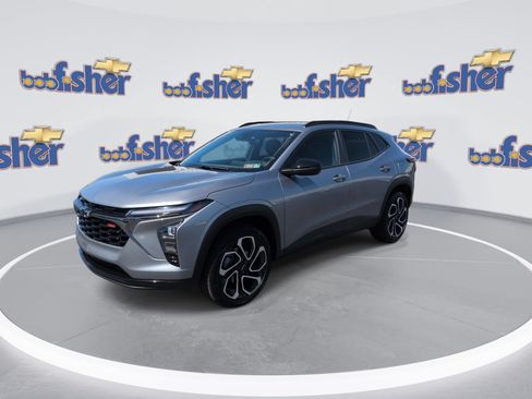 Certified 2025 Chevrolet Trax RS w/ Driver Confidence Package FWD image 4