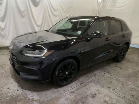 Used 2023 Honda HR-V Sport image 4