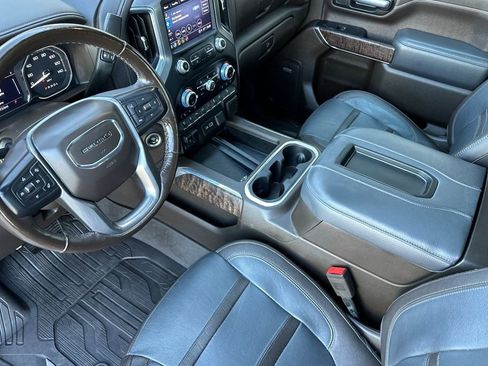 Used 2022 GMC Sierra 2500 Denali w/ Denali Ultimate Package AWD/4WD image 10