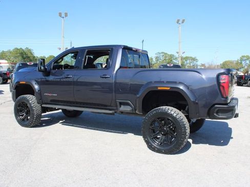 Used 2024 GMC Sierra 2500 AT4 w/ AT4 Premium Plus Package image 7