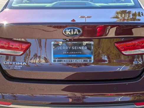 Used 2016 Kia Optima EX w/ Premium Package image 13