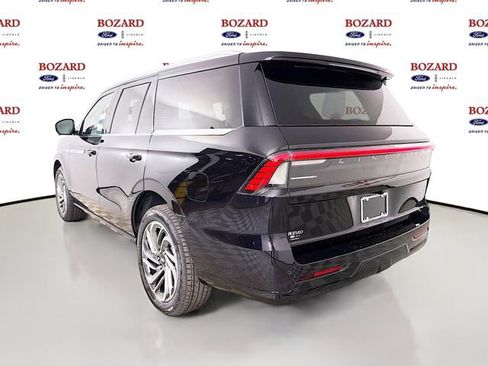New 2026 Lincoln Navigator Reserve AWD/4WD image 6