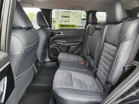 New 2026 Nissan Rogue SL image 9