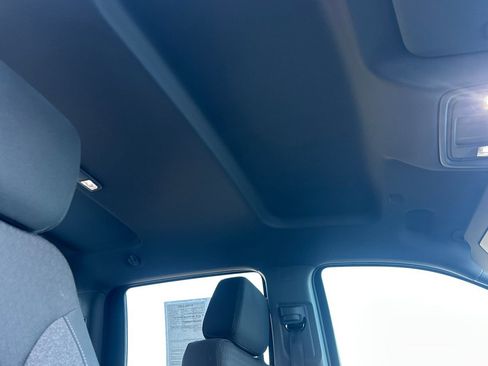 Used 2025 GMC Sierra 1500 Elevation image 19