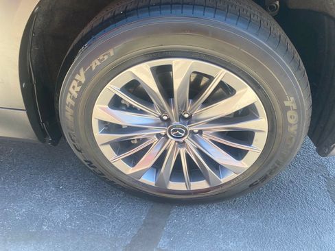Certified 2024 MAZDA CX-90 Plug-In Hybrid w/ Preferred AWD/4WD image 29