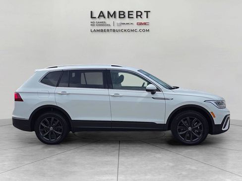 Used 2024 Volkswagen Tiguan SE AWD/4WD image 6