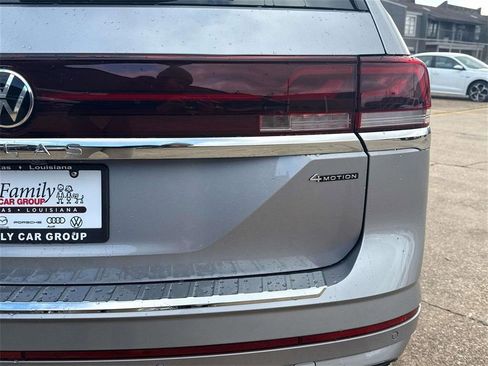 New 2026 Volkswagen Atlas SEL Premium R-Line image 9