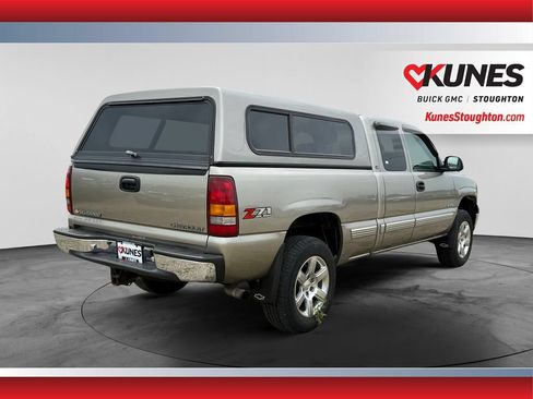 Used 2001 Chevrolet Silverado 1500 LS w/ Off-Road Chassis Pkg AWD/4WD image 8