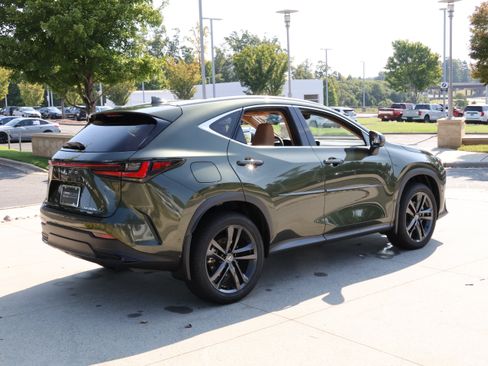 Used 2025 Lexus NX 450h+ AWD w/ Accessory Package (K3) image 9