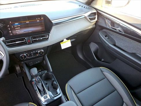 Used 2026 Chevrolet TrailBlazer ACTIV w/ Convenience Package image 11