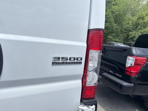 Used 2025 RAM ProMaster 3500 w/ Convenience Group FWD image 7