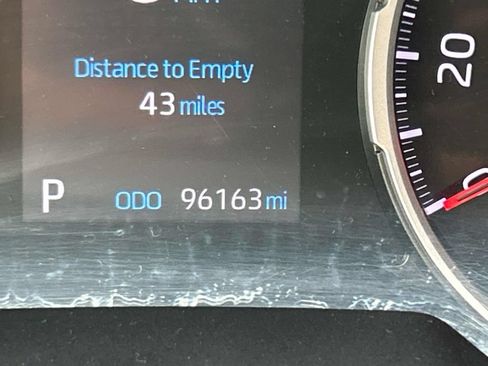 Used 2021 Toyota RAV4 XLE FWD image 39
