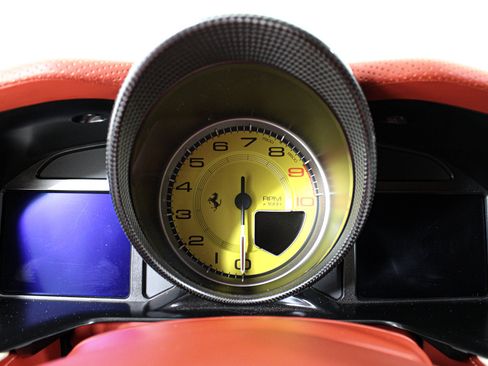 Certified 2020 Ferrari 812 Superfast RWD image 34
