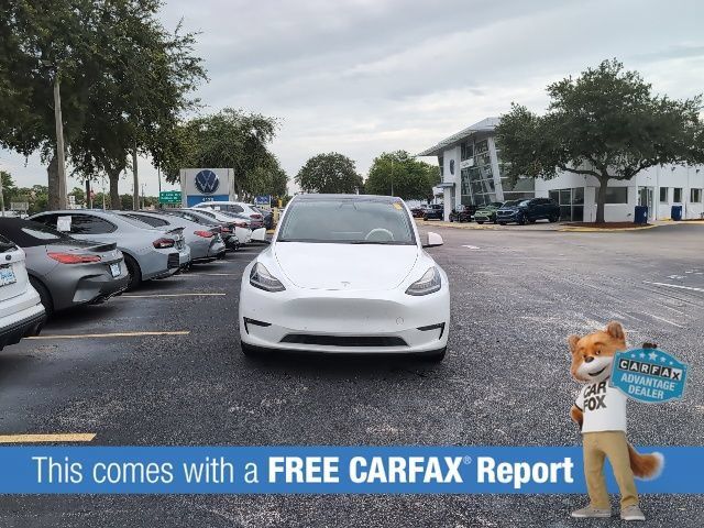 Used 2022 Tesla Model Y Long Range AWD/4WD image 2