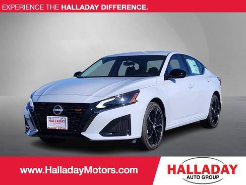 New 2025 Nissan Altima 2.5 SR image 1