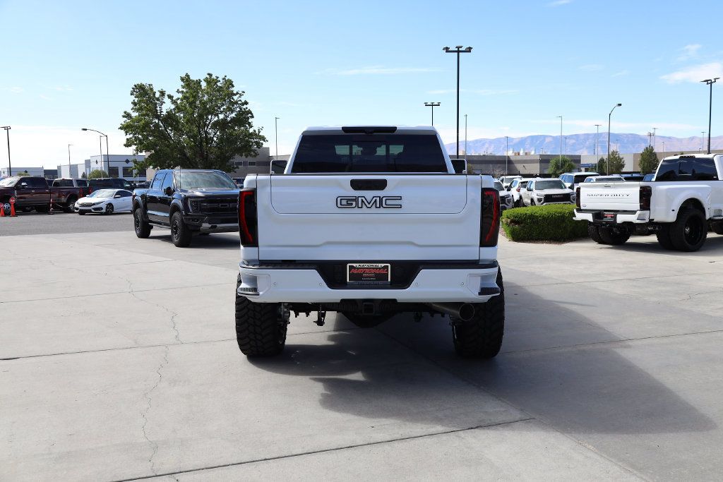 Used 2026 GMC Sierra 3500 Denali Ultimate AWD/4WD image 5
