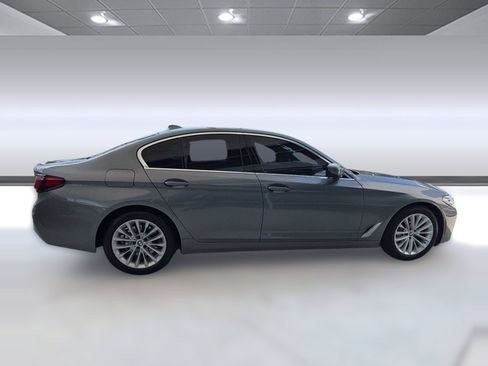 Used 2023 BMW 530i w/ Convenience Package RWD image 8