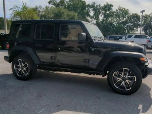 Used 2025 Jeep Wrangler Sport S w/ Convenience Group image 33