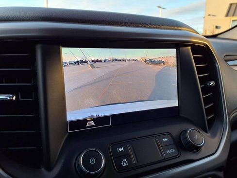 Used 2023 GMC Acadia AT4 image 7