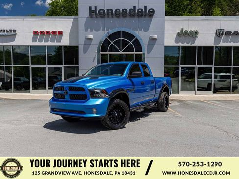Used 2019 RAM 1500 Express w/ Express Value Package AWD/4WD image 1