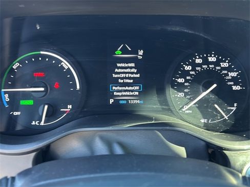 Used 2024 Toyota Sienna XLE Woodland Edition image 23