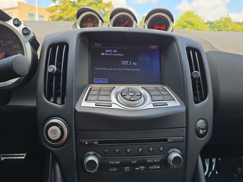 Used 2020 Nissan 370Z Touring Sport image 16