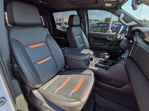 Used 2024 GMC Sierra 1500 AT4 image 36