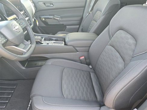New 2026 Nissan Pathfinder SV w/ Cargo Package FWD image 10