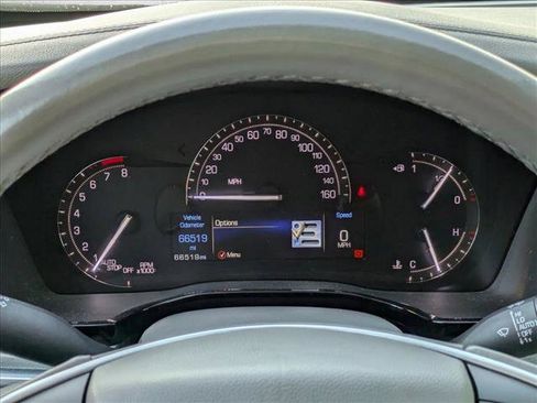 Used 2018 Cadillac XT5 Luxury w/ Driver Awareness Package image 9