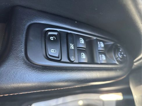 Used 2017 Jeep Compass Latitude w/ Popular Equipment Group AWD/4WD image 31