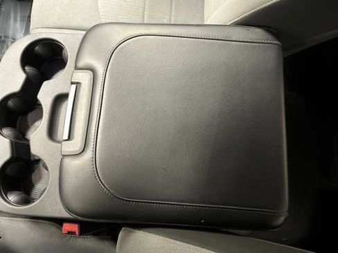 Used 2023 RAM 1500 Classic SLT image 18