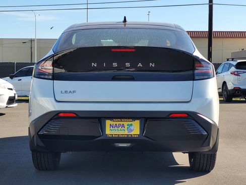New 2026 Nissan Leaf SV+ w/ Floor Mat Package (SV+) image 6
