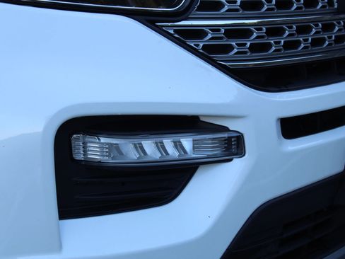 Used 2020 Ford Explorer Limited image 46