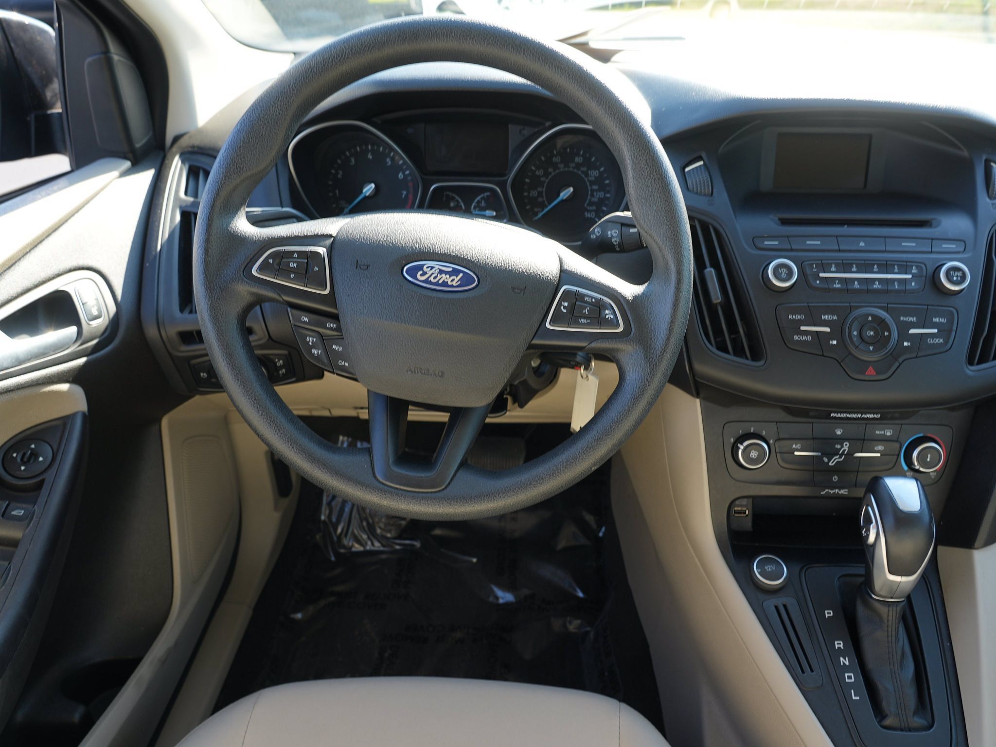 Used 2015 Ford Focus SE FWD image 20