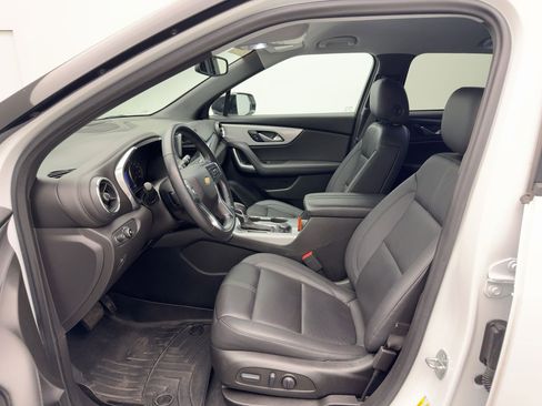 Certified 2022 Chevrolet Blazer LT w/ Midnight/Sport Edition image 5