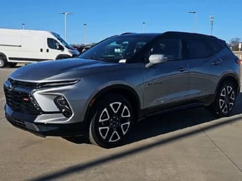 New 2026 Chevrolet Blazer RS w/ Driver Confidence II Package FWD image 4