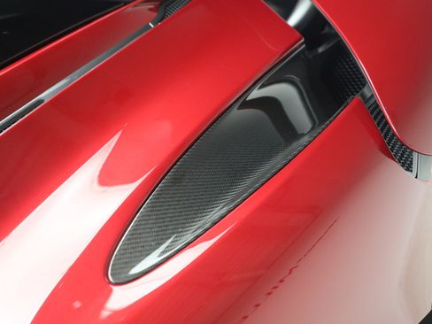 Used 2019 McLaren 720S Performance RWD image 32