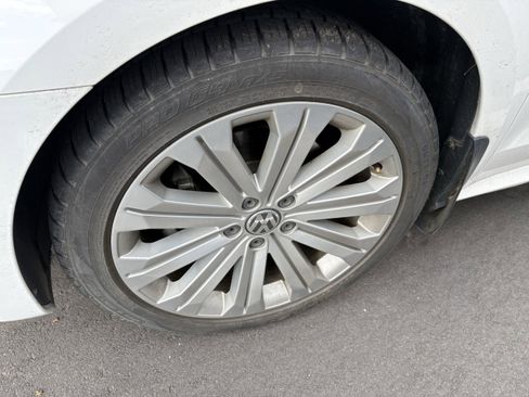 Used 2013 Volkswagen Passat 2.5 SE image 19