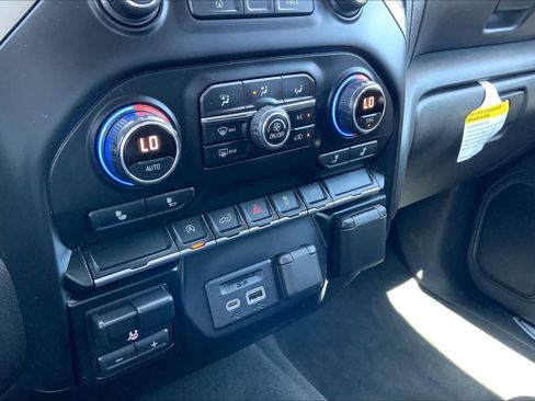 Used 2020 Chevrolet Silverado 1500 LT w/ Texas Edition image 34