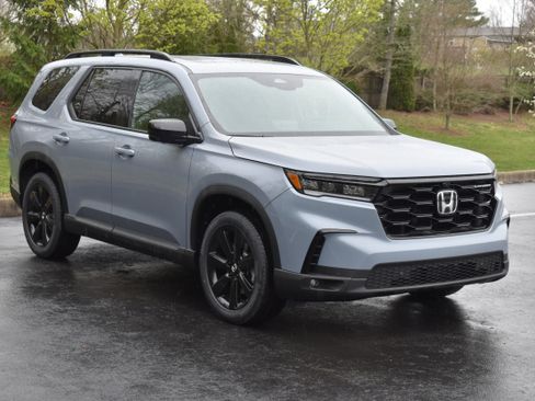 New 2025 Honda Pilot Black Edition image 11
