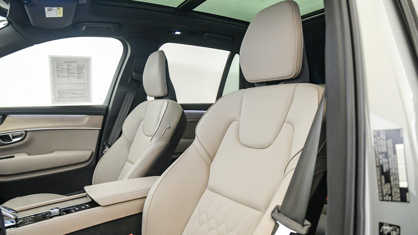Certified 2026 Volvo XC90 B6 Plus AWD/4WD image 20